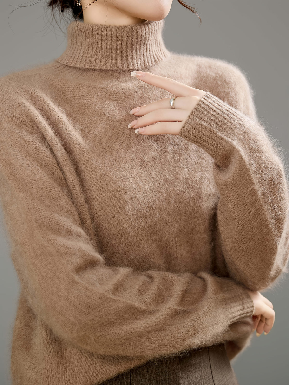 Annelise Cashmere Wool Turtleneck Sweater