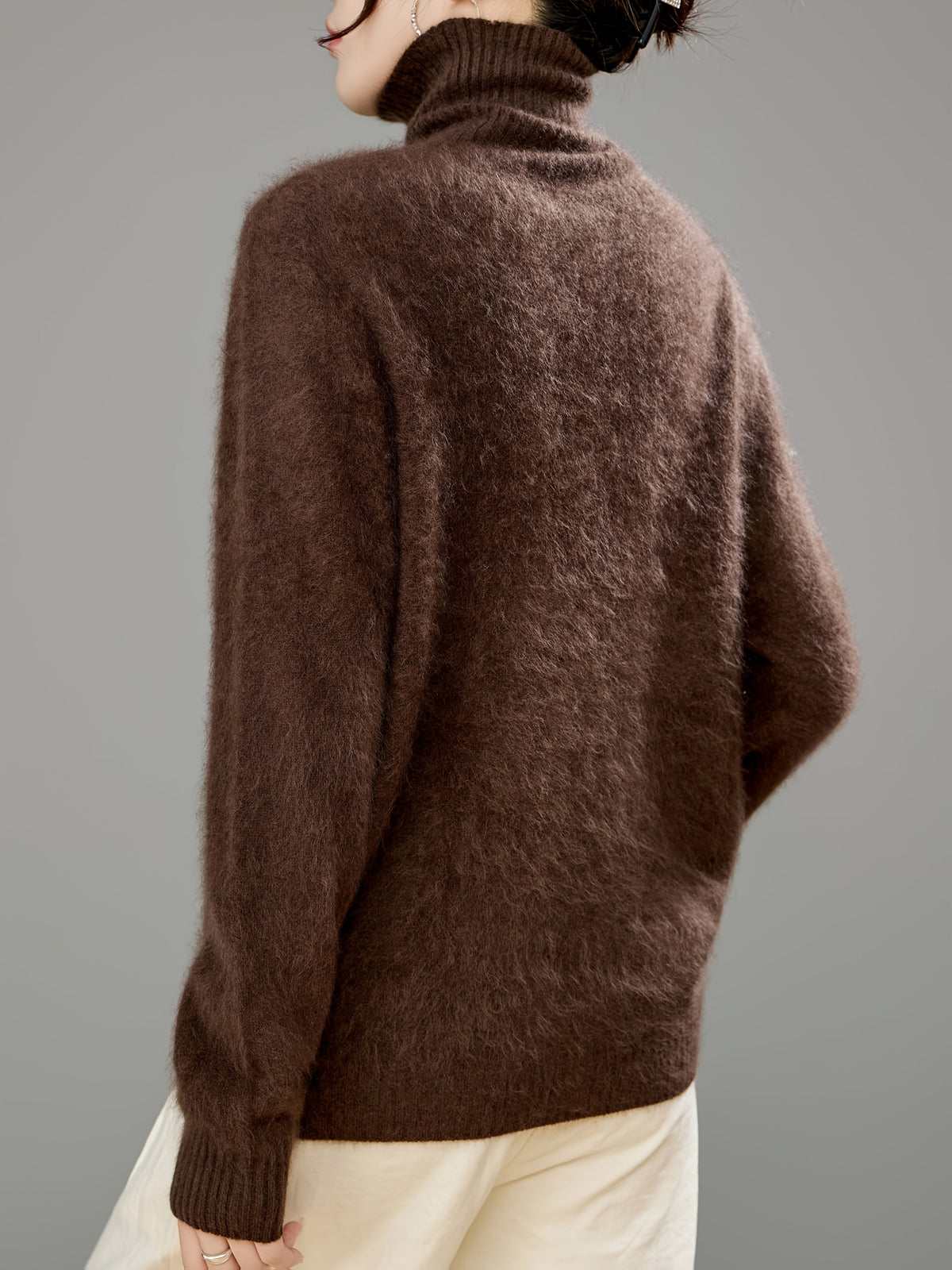 Annelise Cashmere Wool Turtleneck Sweater