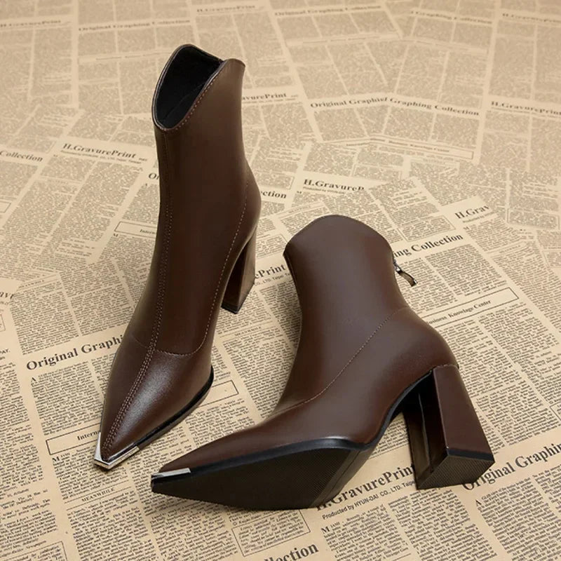 Vellore Chelsea Leather Boot