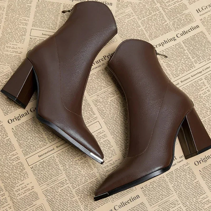 Vellore Chelsea Leather Boot