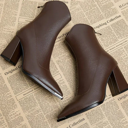 Vellore Chelsea Leather Boot