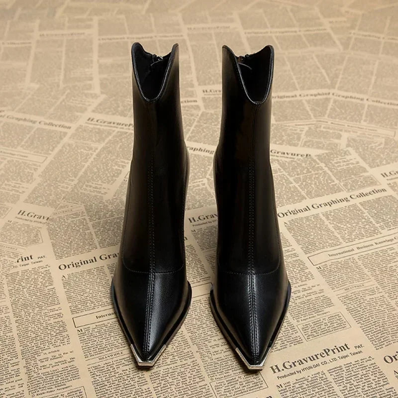 Vellore Chelsea Leather Boot